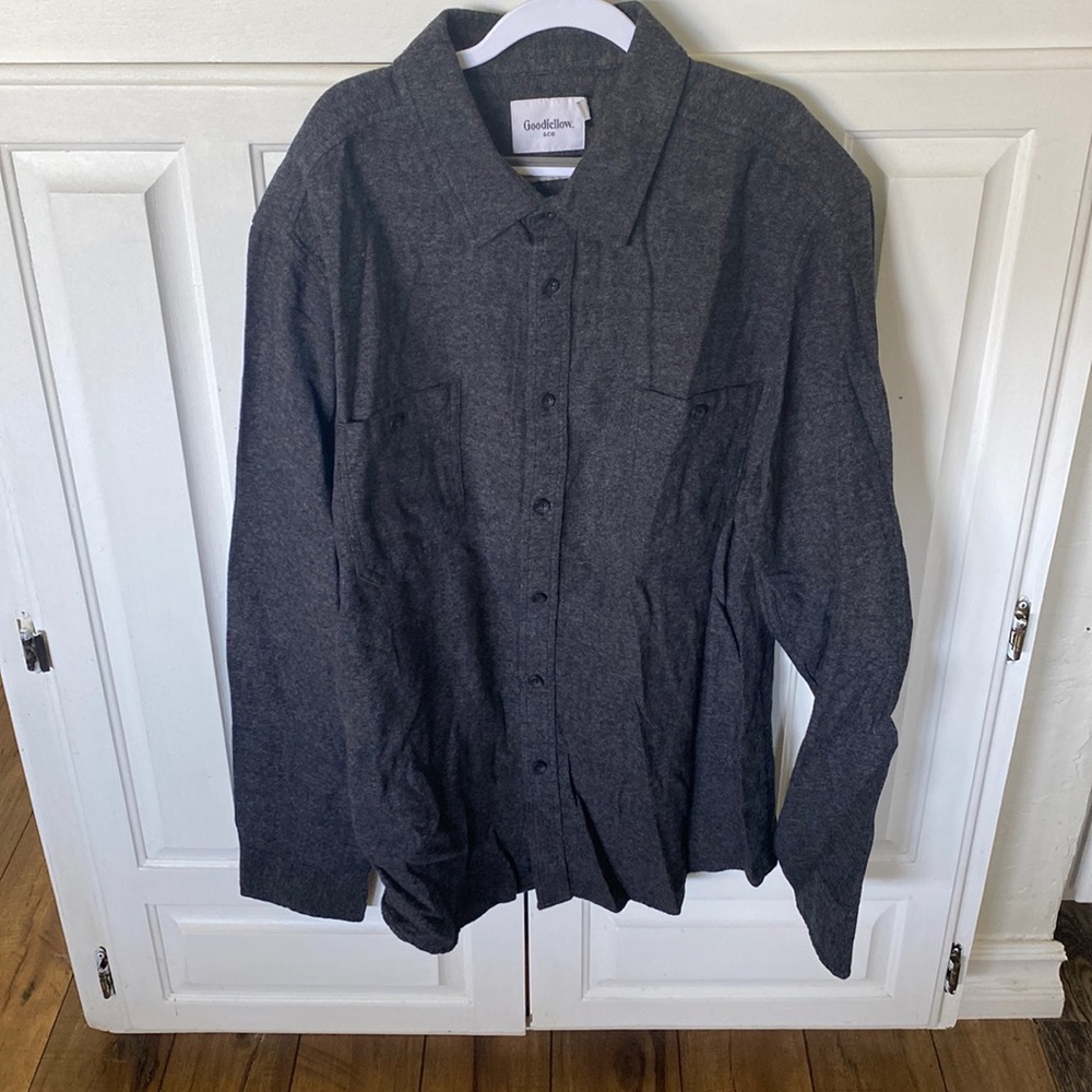 Mens button-up shirt